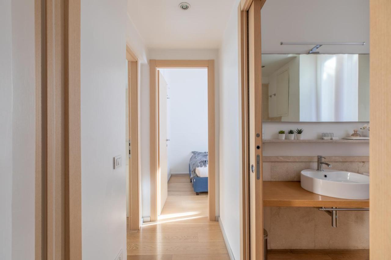 Iflat Navona White And Stylish Apartment Рим Екстер'єр фото